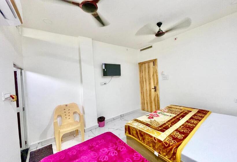 酒店 Sv Palace ! Ujjain ! होटल एसवी पैलेस ஹோட்டல் Sv பேலஸ் హోటల్ Sv ప్యాలెస్ Fully Air Conditioned