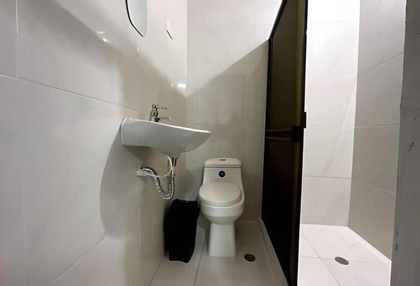 فندق صغير Gl Hostal Habitacion Familiar