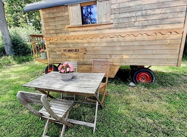 Bed and Breakfast La Roulotte Du Clos De L Isop