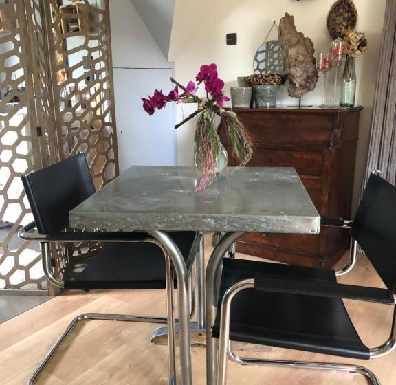 مبيت وإفطار La Thibautière