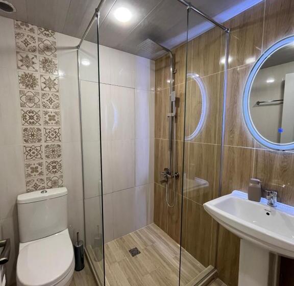 Downtown Budget Hotel By Arami