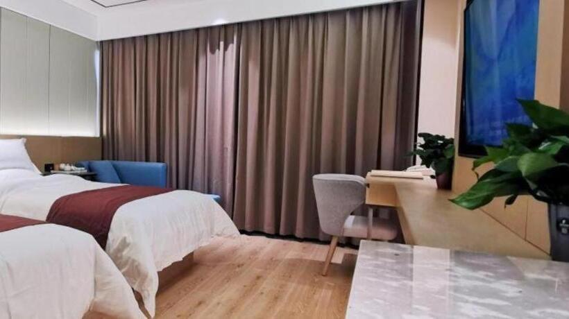 Gya Hotel Jurong England International