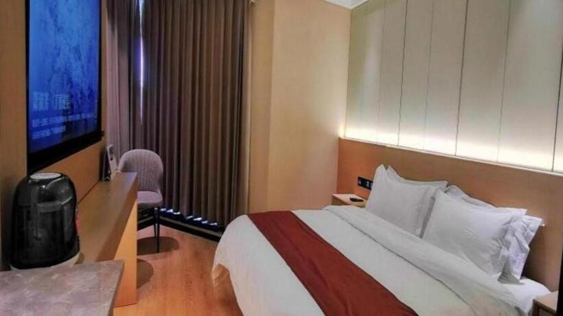 Gya Hotel Jurong England International