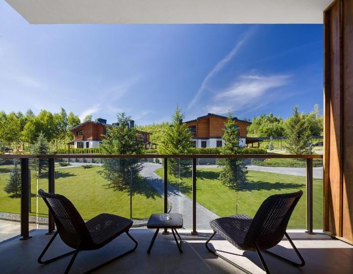 هتل Apartel Skhidnytsya