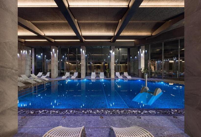 هتل Apartel Skhidnytsya