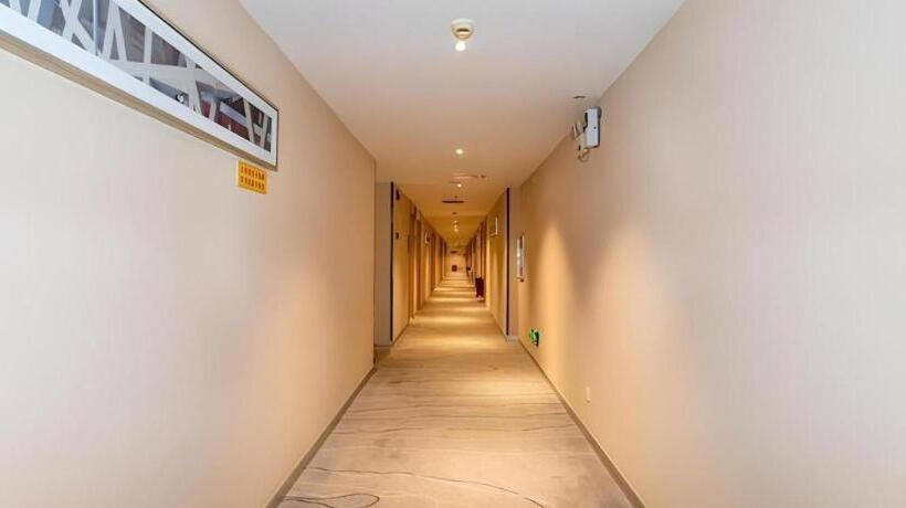 ホテル City Comfort Inn Beiliu Bus Terminal