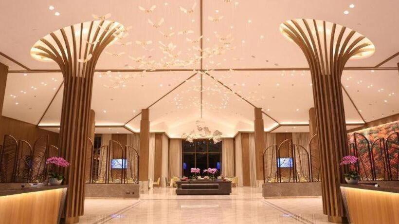 فندق Emerald Bay