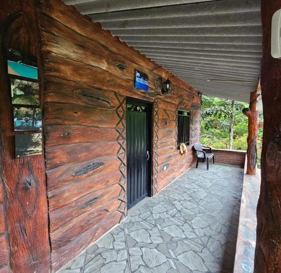 בית מלון כפרי Giraloa