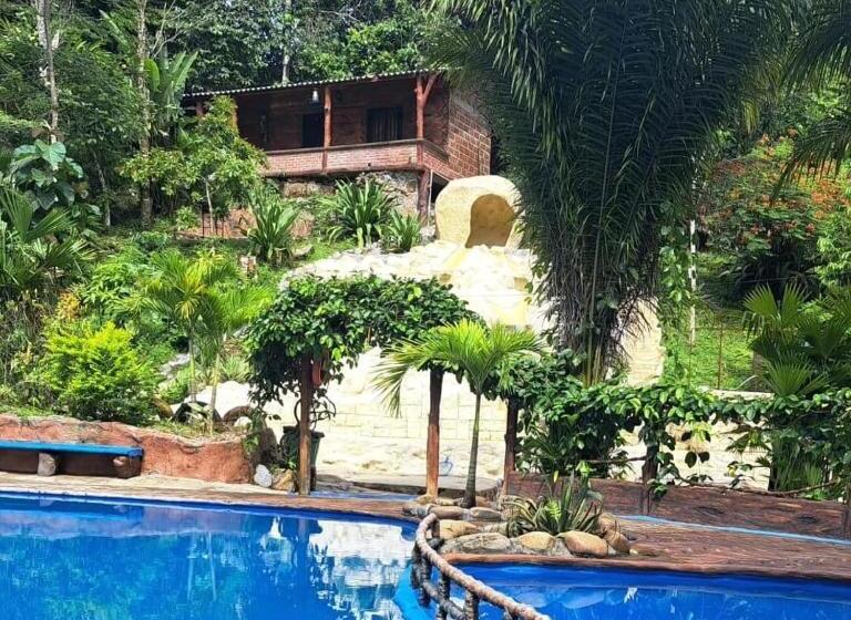 בית מלון כפרי Giraloa