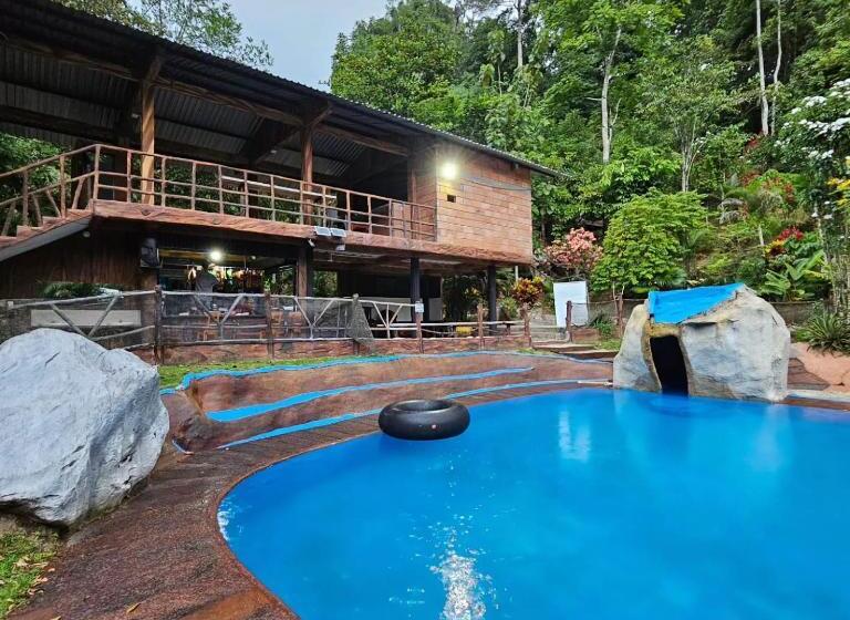 בית מלון כפרי Giraloa