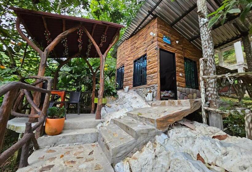 בית מלון כפרי Giraloa