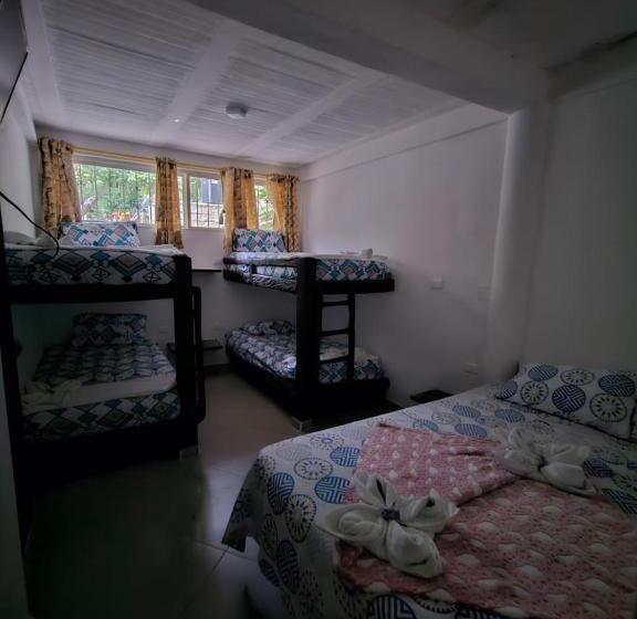 בית מלון כפרי Giraloa