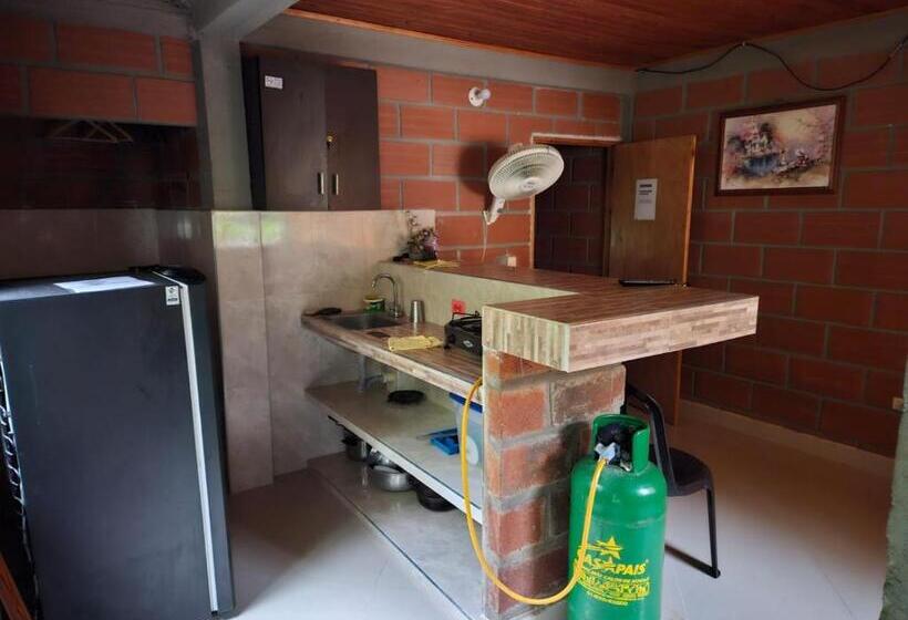 בית מלון כפרי Giraloa