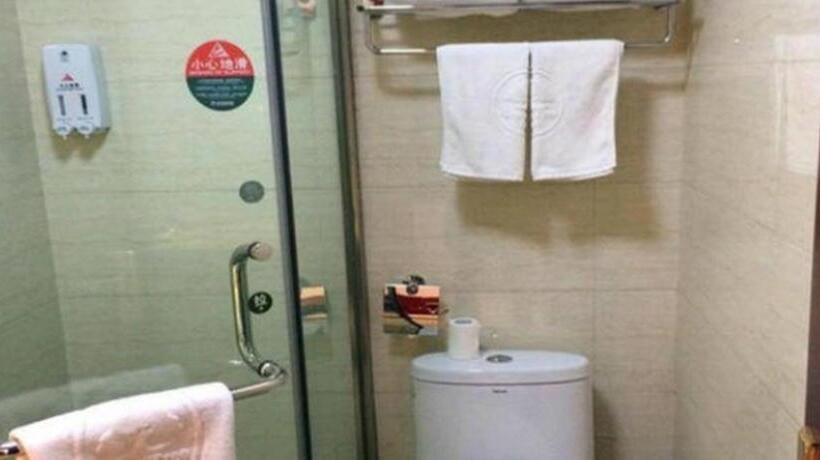 Отель Greentree Inn Lvliang Wenshui Zetian Street Shell