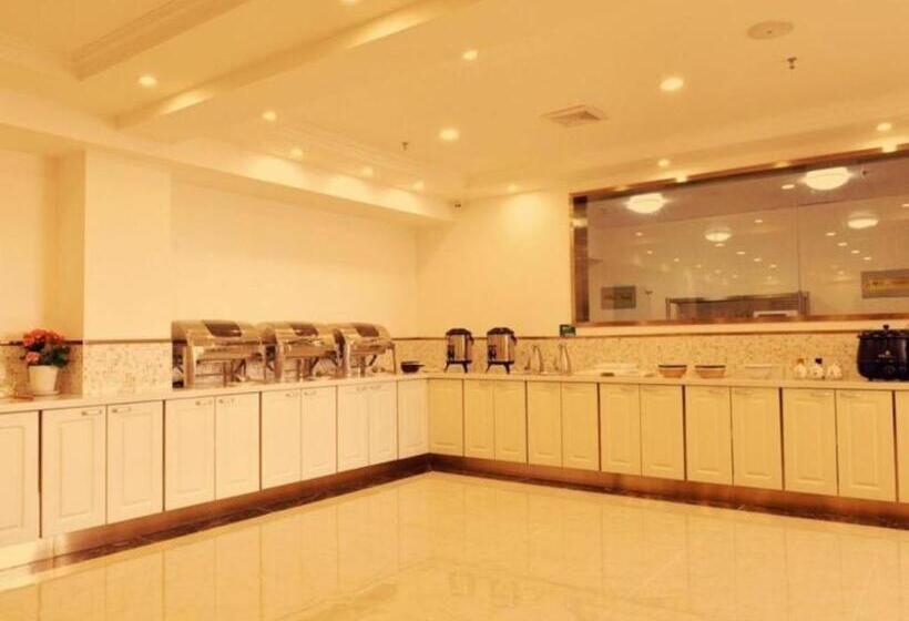 בית מלון כפרי Greentree Inn Shenyang Tiexi Huaxiang Road Metro Station Express