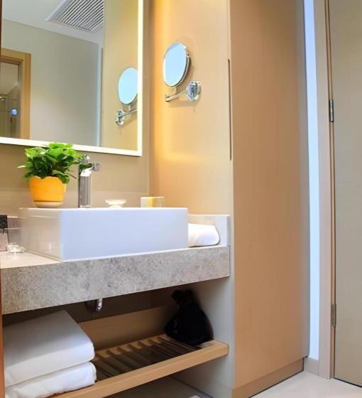 호텔 Home Inn Plus Shanghai Middle Ring Jinshajiang Road Fengzhuang Metro Station