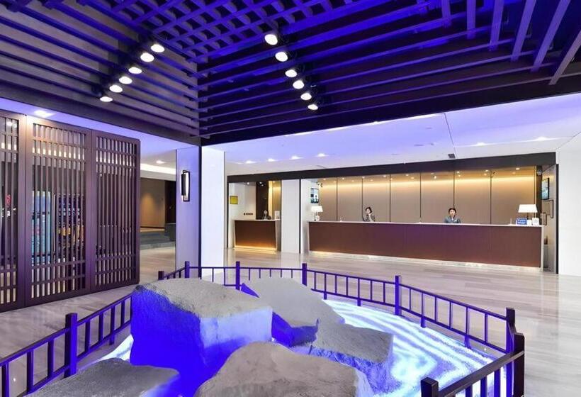 호텔 Home Inn Plus Tai An Hongmen Road Daimiao