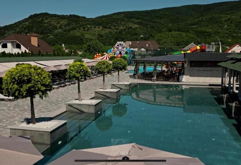 בית מלון כפרי Ivory Resort And Spa