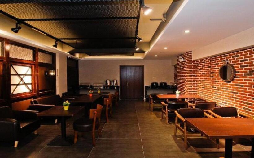 Otel James Joyce Coffetel·hefei Binhu Provincial Government Tangxihe Park Metro Station