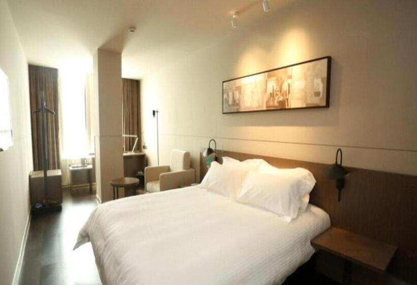 Otel Jinjiang Inn Select Qinzhou East High Speed Railway Station