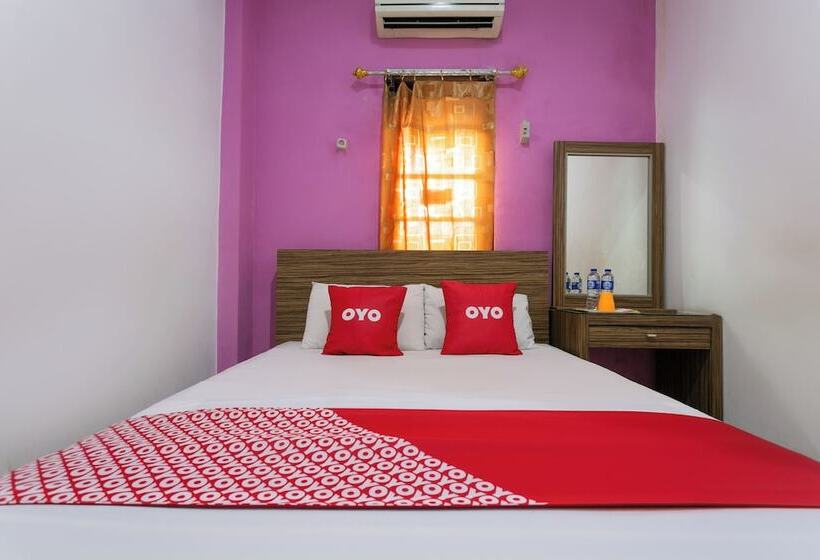 בית מלון כפרי Oyo 3762 Wisma Focus