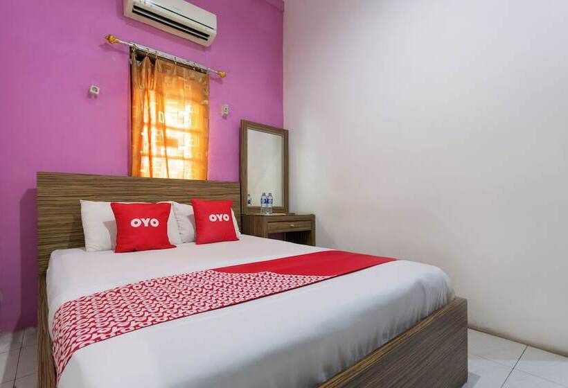 בית מלון כפרי Oyo 3762 Wisma Focus