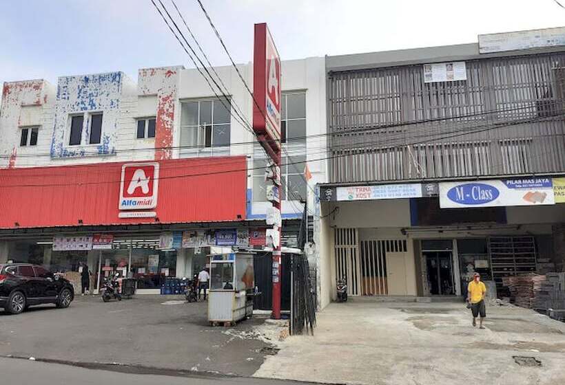 ホテル Oyo 93356 Pondok Cirendeu