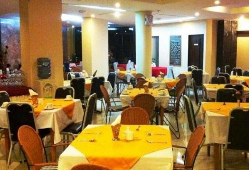 酒店 Royal Denai View