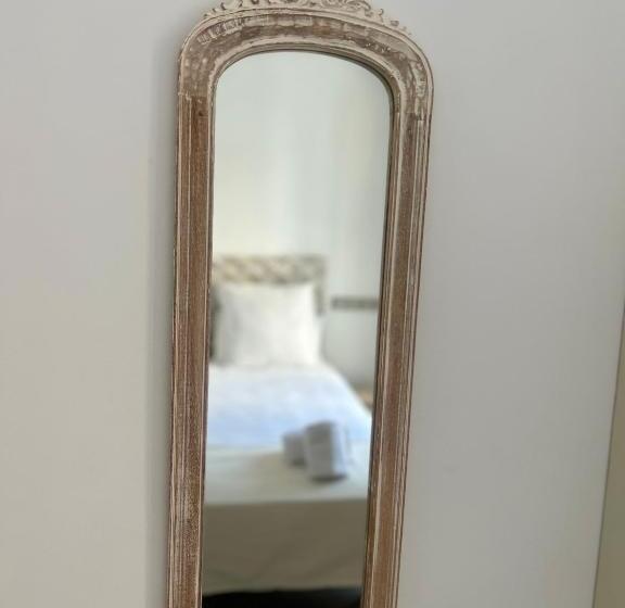 Отель Sentire Marbella   Selecta Apartments By Ixte