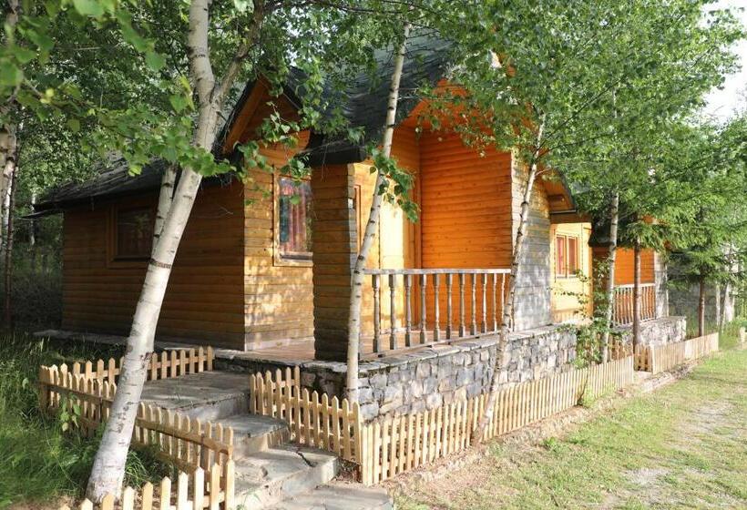 בית מלון כפרי Stani I Hoxhes