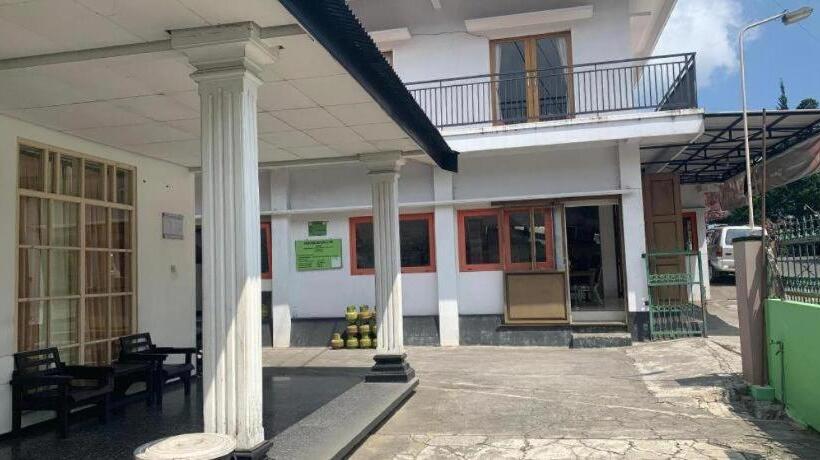 Отель Wisma Harjuna