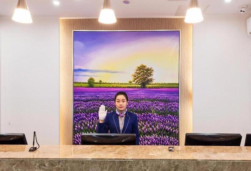 Lavande Hotel Chengde Mountain Resort Railway Station