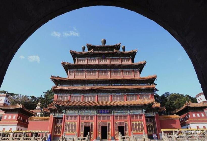 Lavande Hotel Chengde Mountain Resort Railway Station