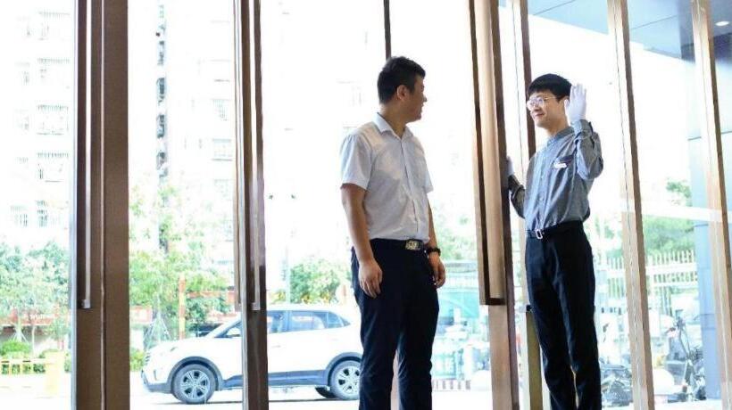 Lavande Hotel Shenzhen North Station Huawei Gangtou Metro Station