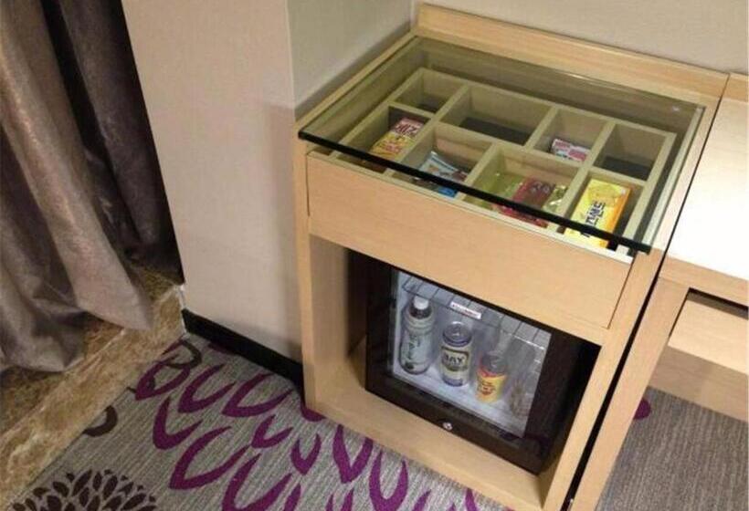 Lavande Hotels·lasa Railway Station