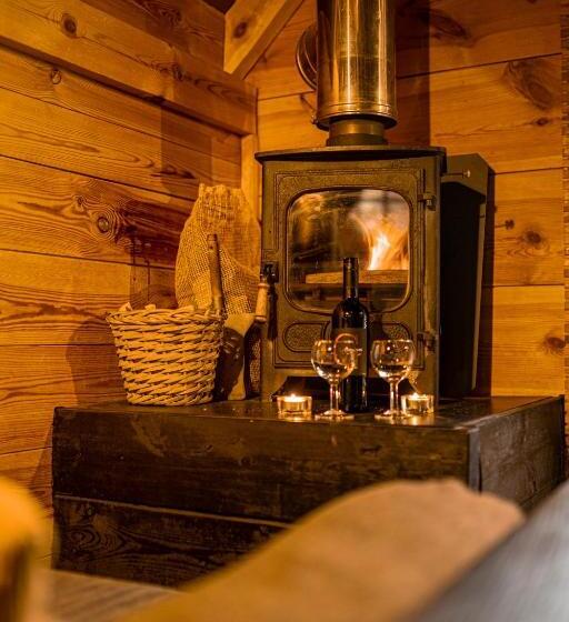 Les Cabanes De Rensiwez