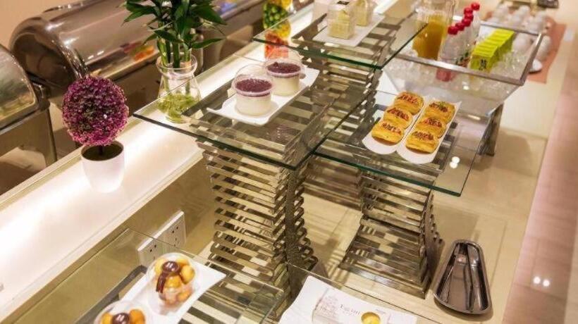 Metropolo Hotel Financial Street Wanda Plaza