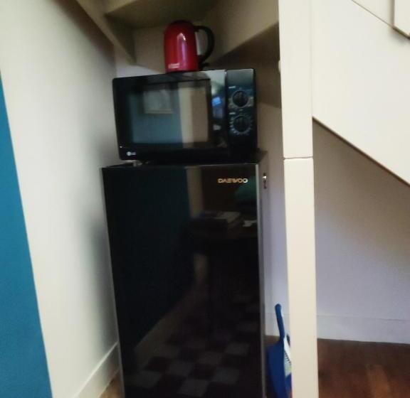 ペンション Chambre Indépendante Avec Salle De Bains Privée