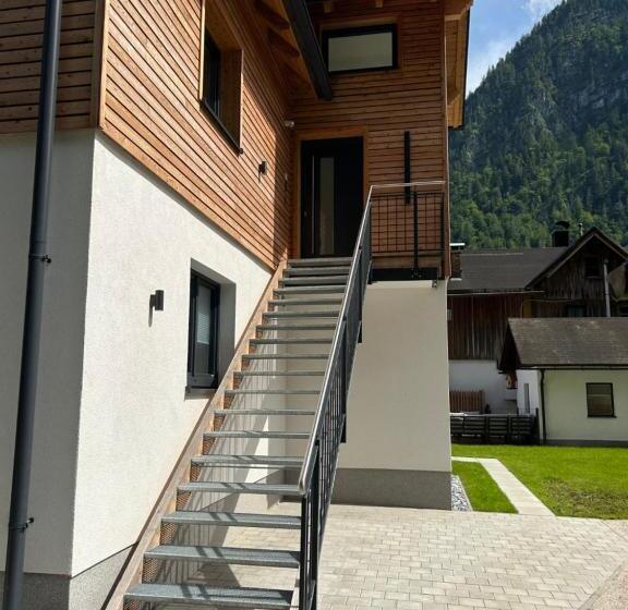 ペンション Guesthouse Alpinum