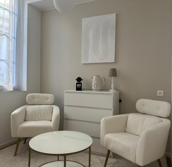 Пансион Maison Des Ambans Chambres D Hotes Hypercentre 200m De La Gare Et Petit Dejeuner Inclus