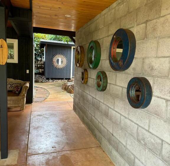 بنسيون King Room Mangolani Inn