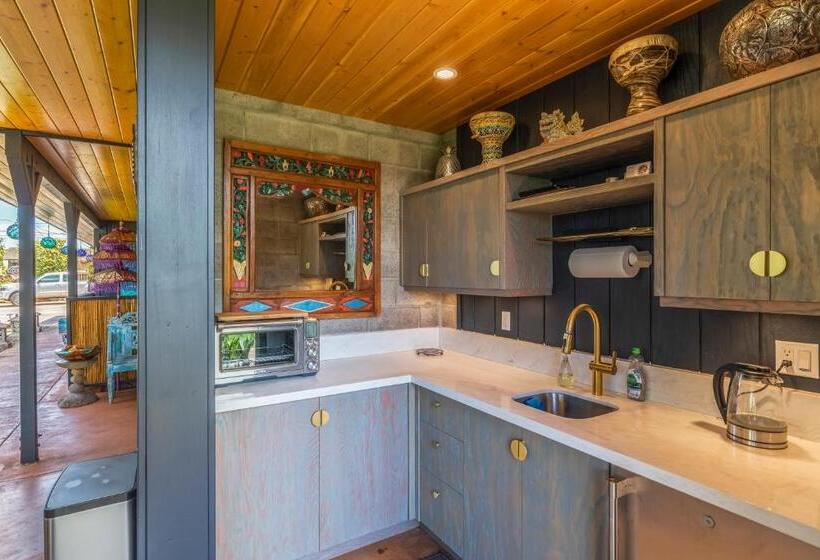 بنسيون King Room Mangolani Inn