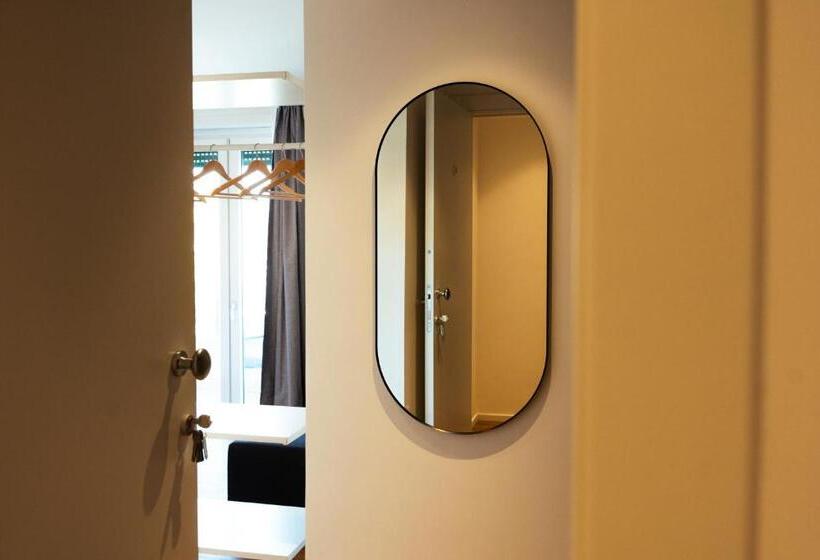 פנסיון Near Vatican, Irnerio 47 Guest House