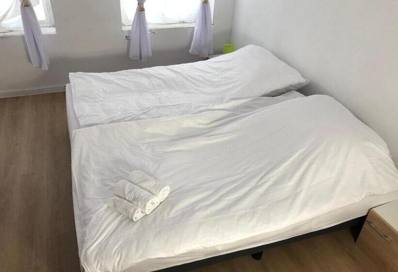 ペンション Volkshaus Hbf Wg & Serviced Apartments