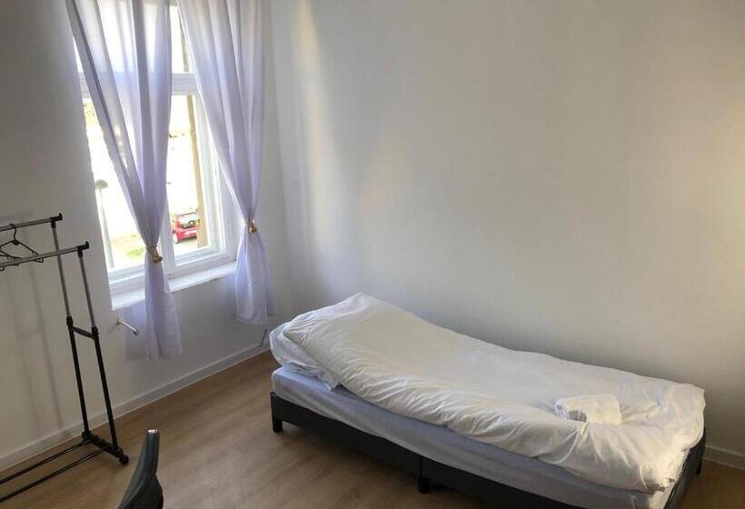 ペンション Volkshaus Hbf Wg & Serviced Apartments