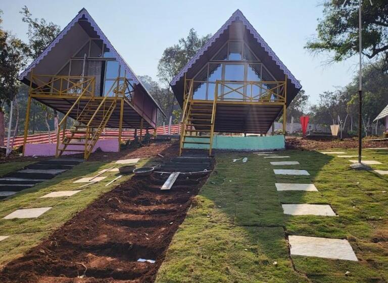 منتجع Pawna Blue Water Camping Thakursai