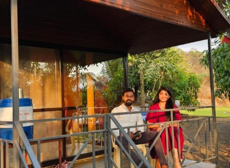 منتجع Pawna Blue Water Camping Thakursai