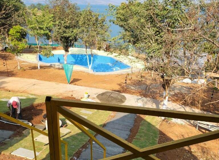 منتجع Pawna Blue Water Camping Thakursai