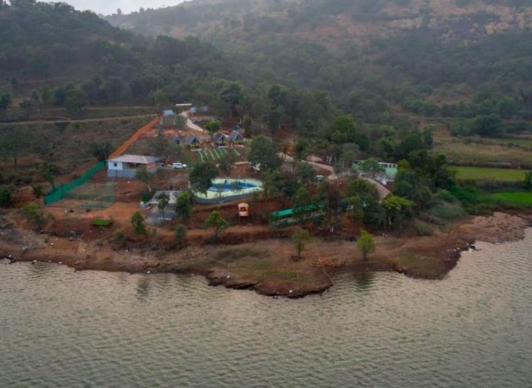 منتجع Pawna Blue Water Camping Thakursai