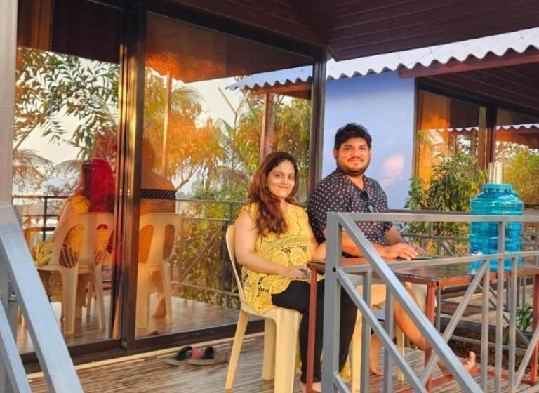 منتجع Pawna Blue Water Camping Thakursai